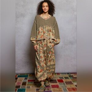 POL Khaki Floral Patchwork Sweatshirt NWOT